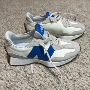 New Balance 327